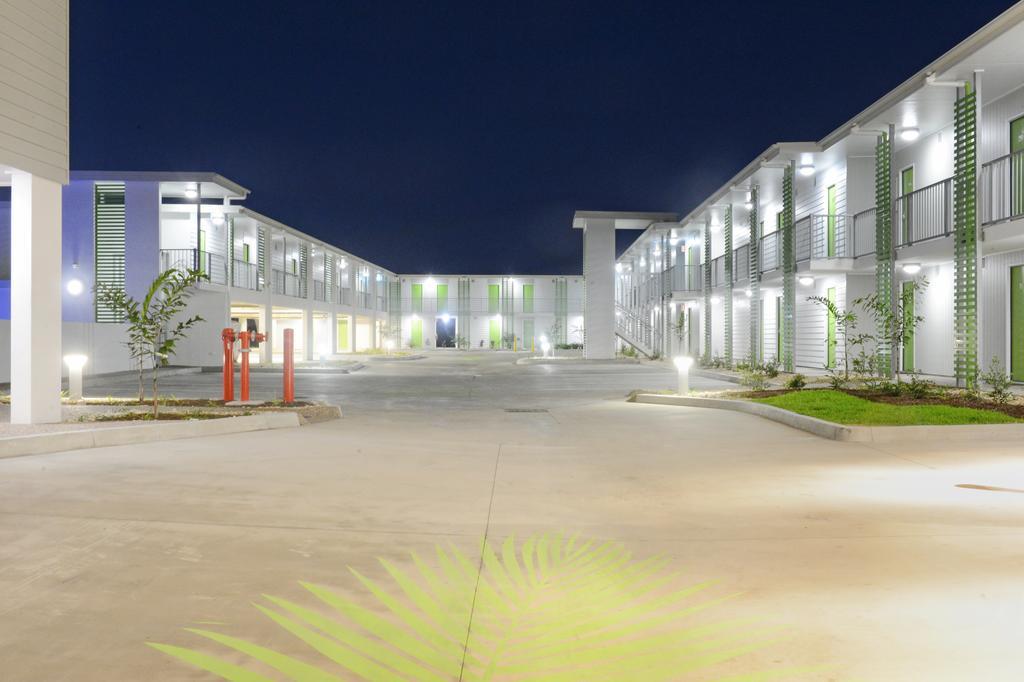 Mackay Oceanside Central Hotel Official Екстер'єр фото