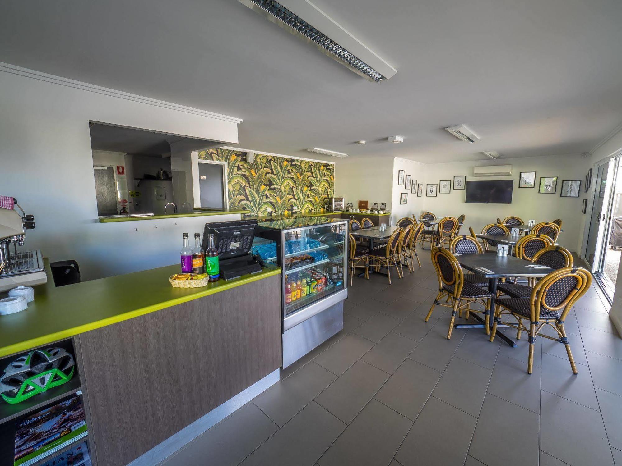 Mackay Oceanside Central Hotel Official Екстер'єр фото