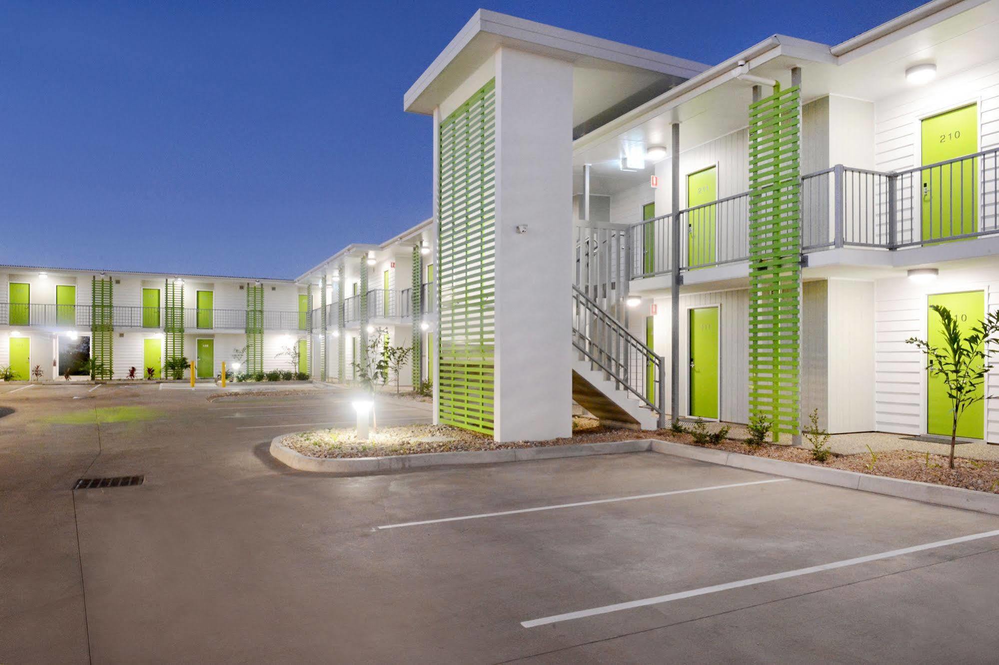 Mackay Oceanside Central Hotel Official Екстер'єр фото