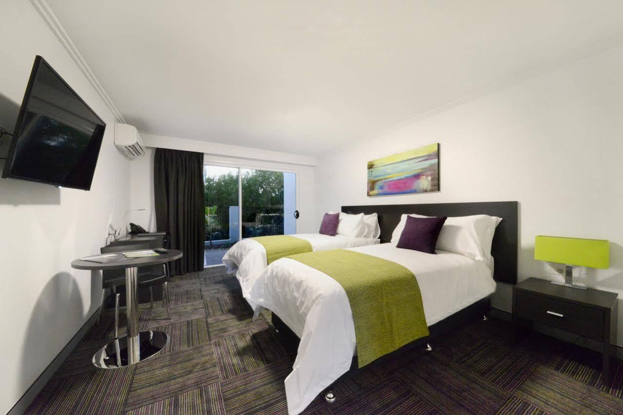Mackay Oceanside Central Hotel Official Екстер'єр фото