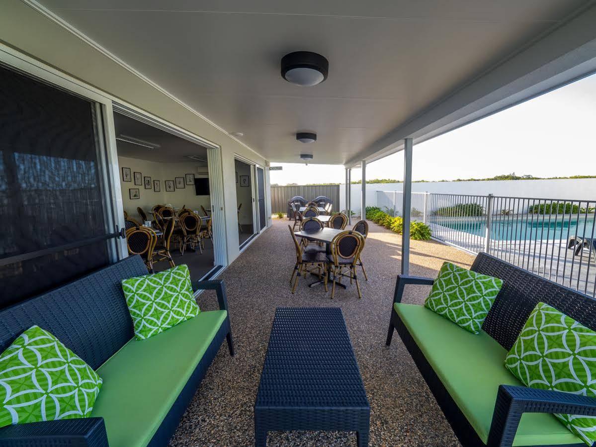 Mackay Oceanside Central Hotel Official Екстер'єр фото